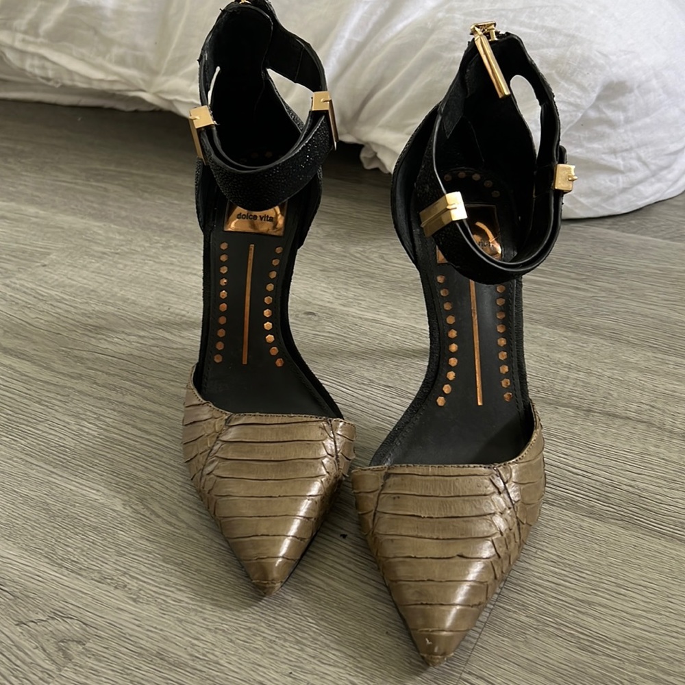 Dolce Vita / vero cuoio heels olive and black 8.5
